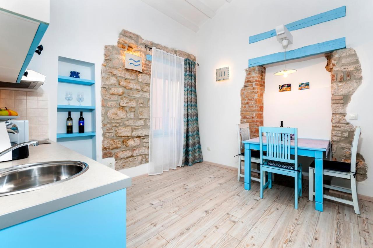 Apartments & Rooms La Casa Barbaro โรวีน ภายนอก รูปภาพ